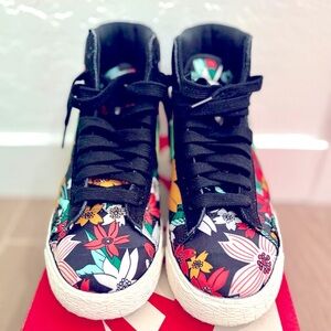 Nike Women's Blazer Mid Textile Print “ALOHA”